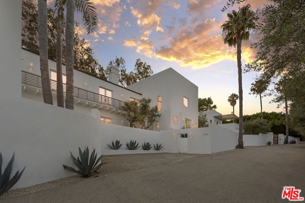 27405 Pacific Coast Highway