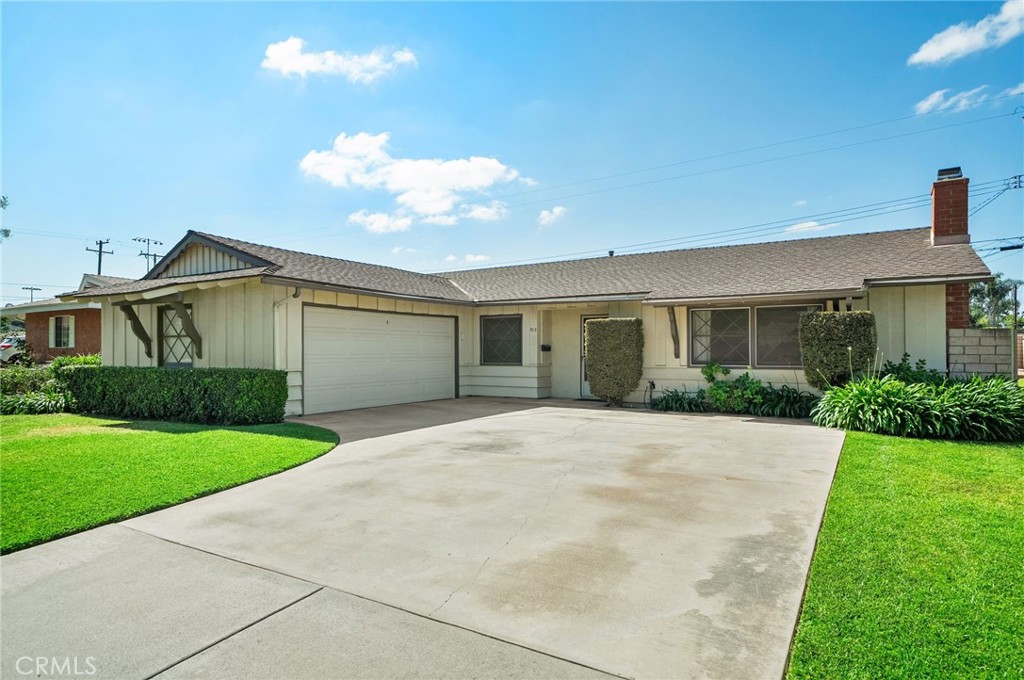 912 W Benwood