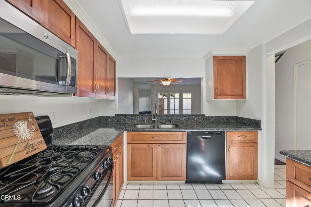 Photo of 3183 Kelp Ln Lane, Oxnard, CA 93035 (MLS # V1-32981)