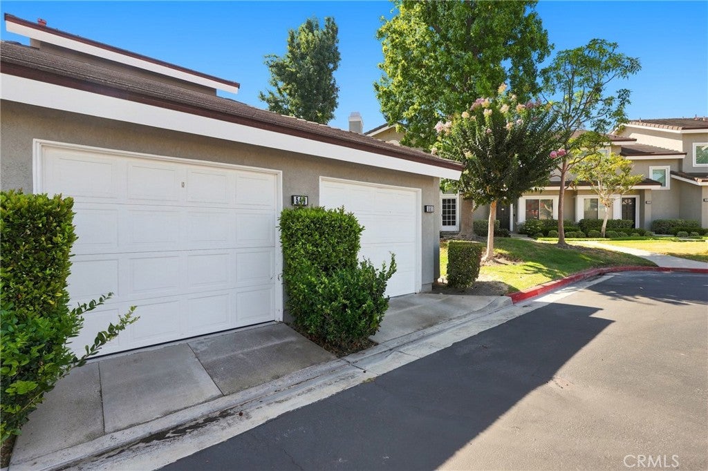 549 N Springbrook N