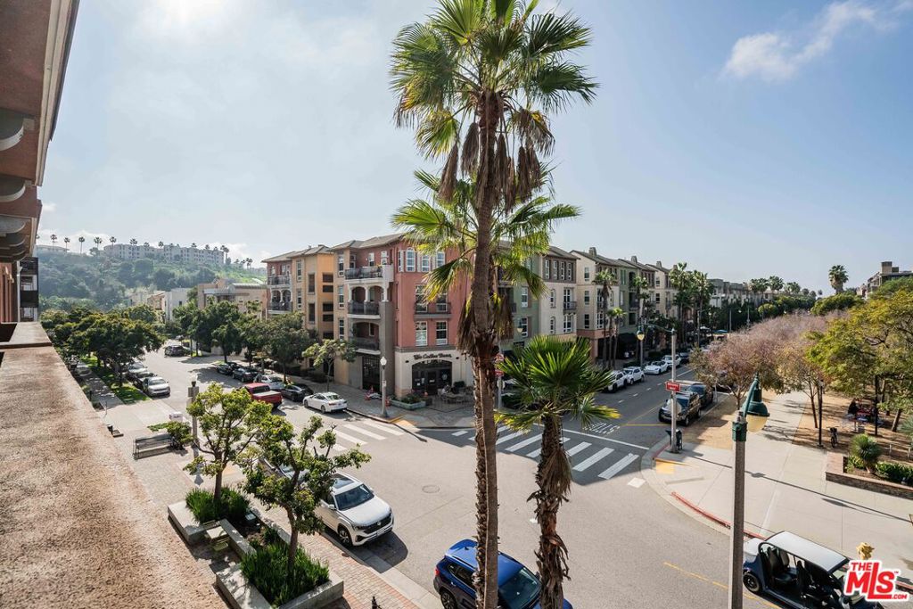 6020 Seabluff Drive 338