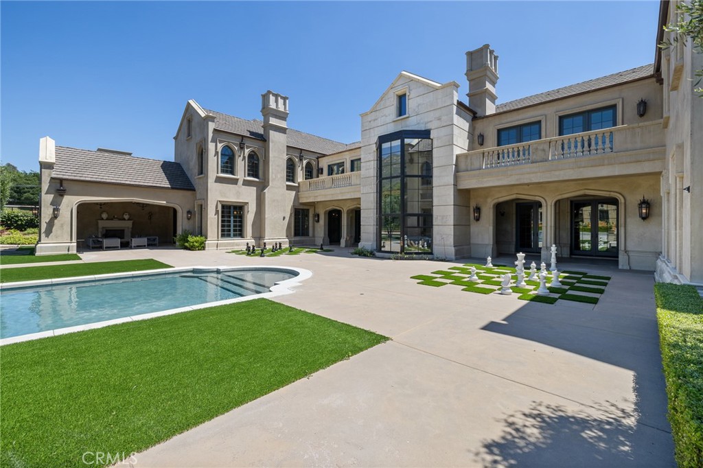 18 Dovetail Lane