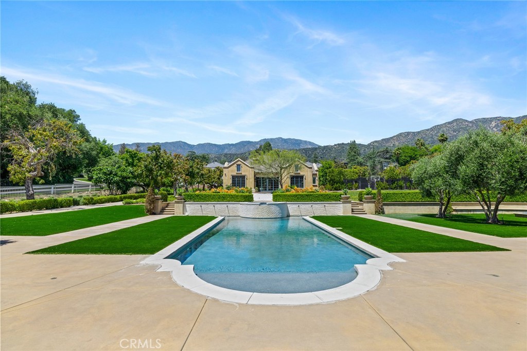 18 Dovetail Lane