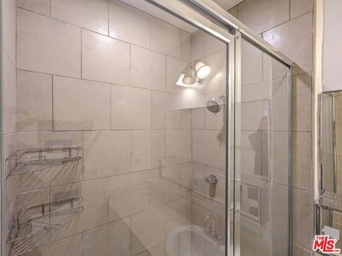 Tiny photo for 633 N Sweetzer Avenue #4, West Hollywood, CA 90048 (MLS # 25623513)