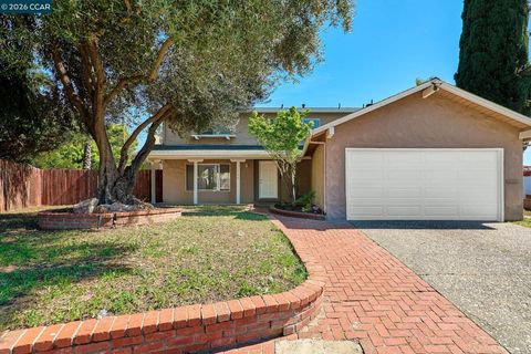 Photo of 1706 Barton Dr Dr, Fairfield, CA 94534 (MLS # 41127933)