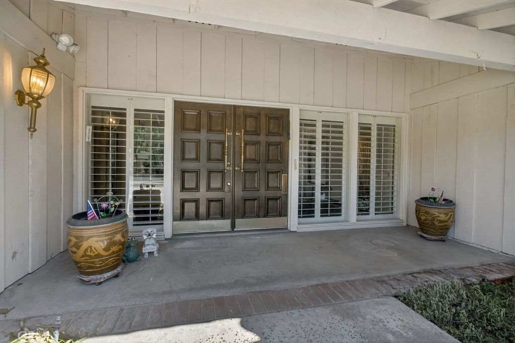 Photo of 9312 Smoketree Ln, Villa Park, CA 92861 (MLS # PW26034749)