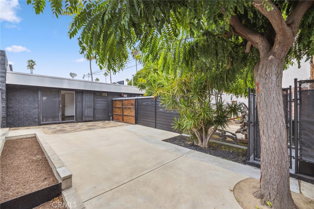 34206 Sepulveda Avenue