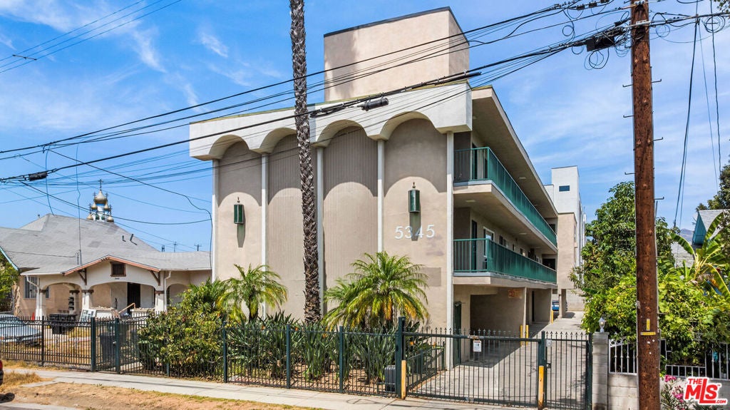 5345 La Mirada Avenue