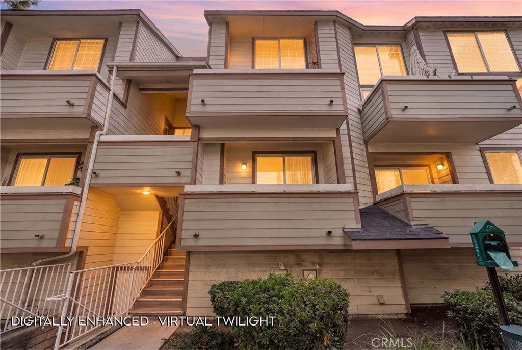 11150 Glenoaks 282