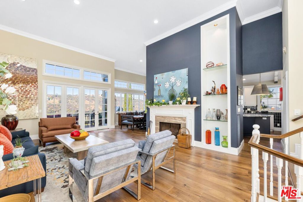 Properties 2 2270 The Terrace
