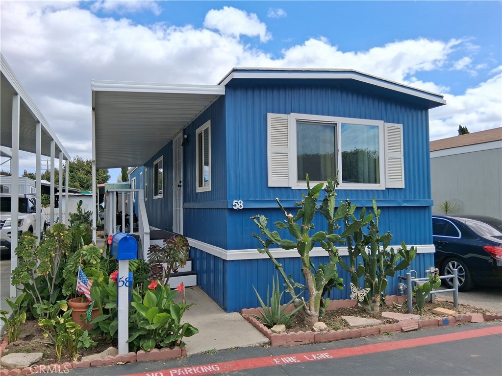 10471 Glenoaks Boulevard 58