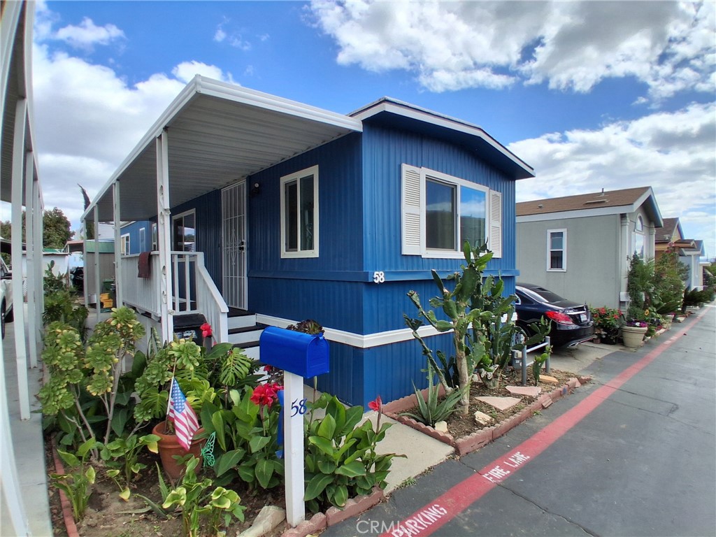 10471 Glenoaks Boulevard 58