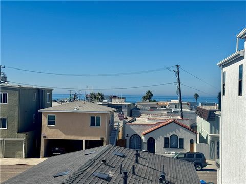 Photo of 908 Manhattan Avenue #C, Hermosa Beach, CA 90254 (MLS # SB25250572)