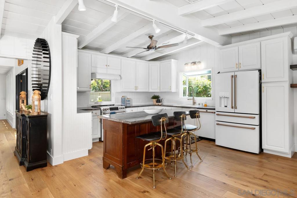 Del Mar - Residential