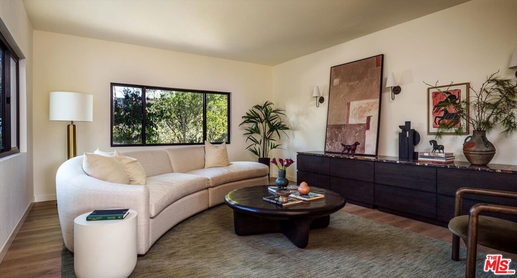 Photo of 4249 Torreon Drive, Woodland Hills, CA 91364 (MLS # 26732469)