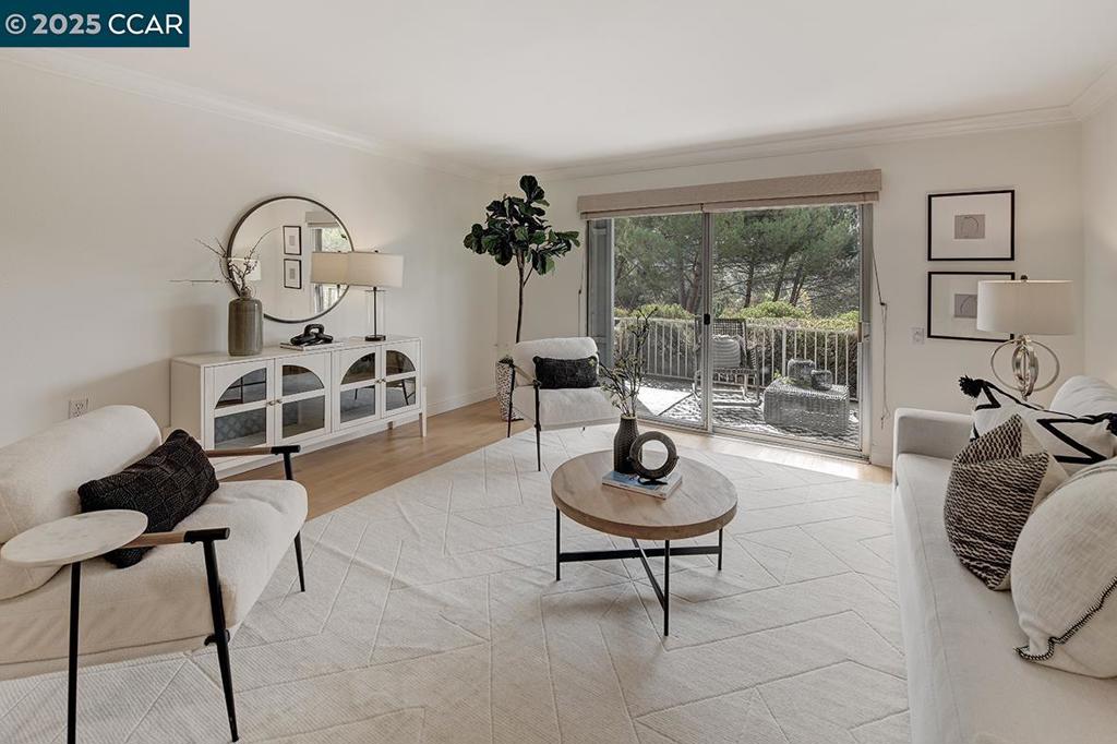 ROSSMOOR - Residential