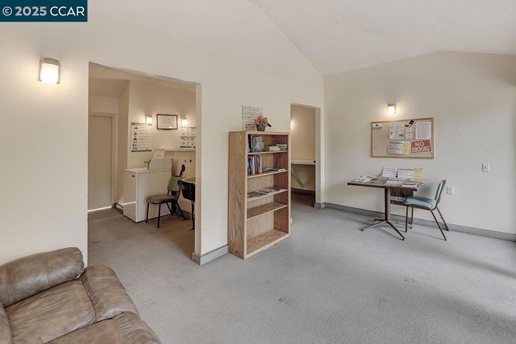 ROSSMOOR - Residential