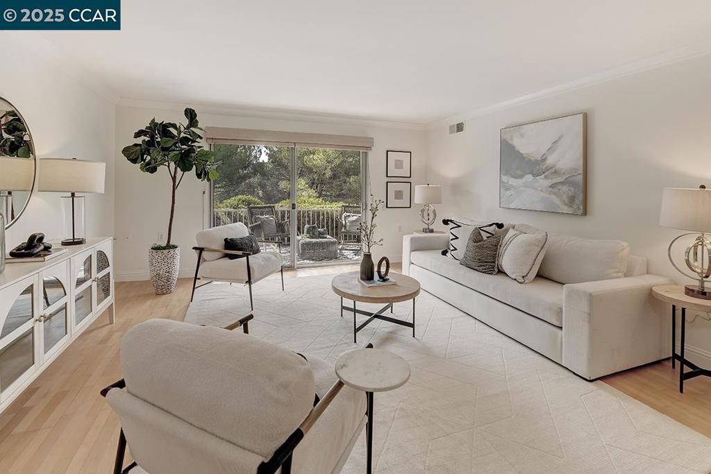 ROSSMOOR - Residential