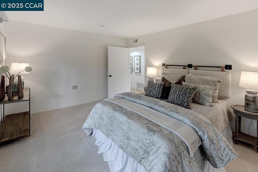 ROSSMOOR - Residential
