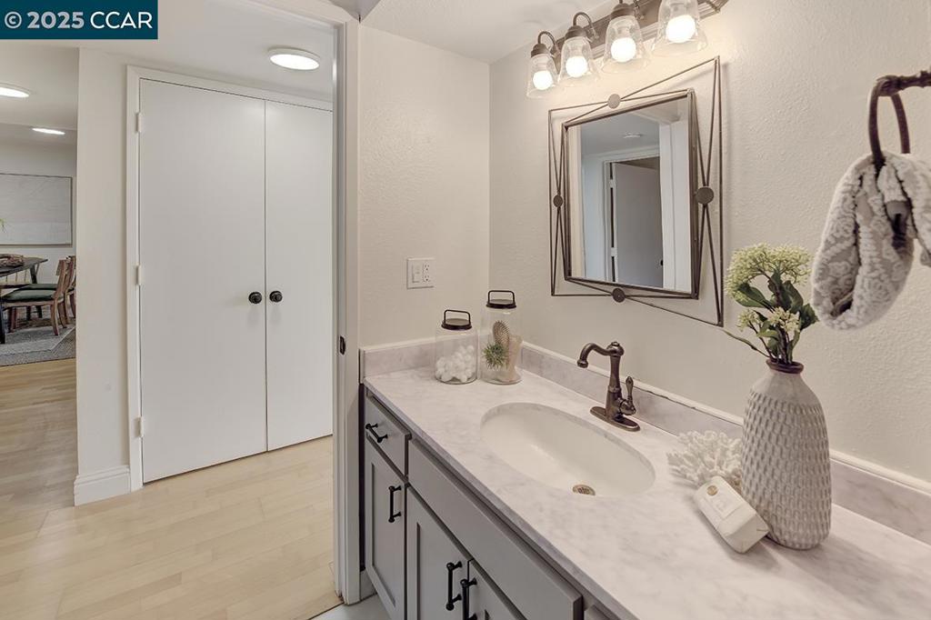 ROSSMOOR - Residential