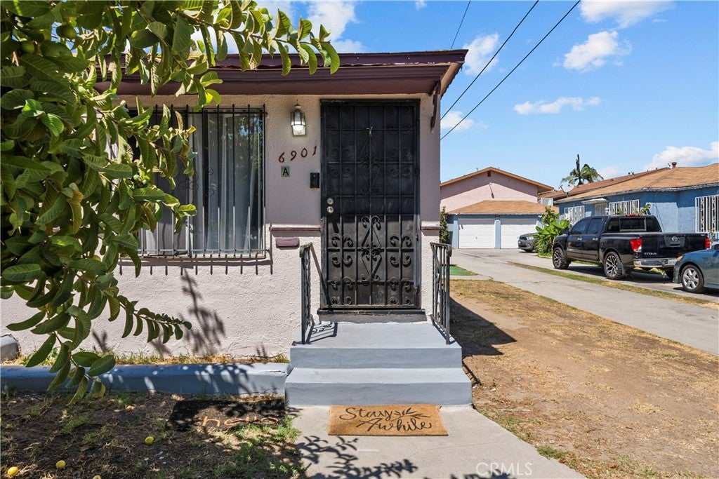 6901 San Luis Ave