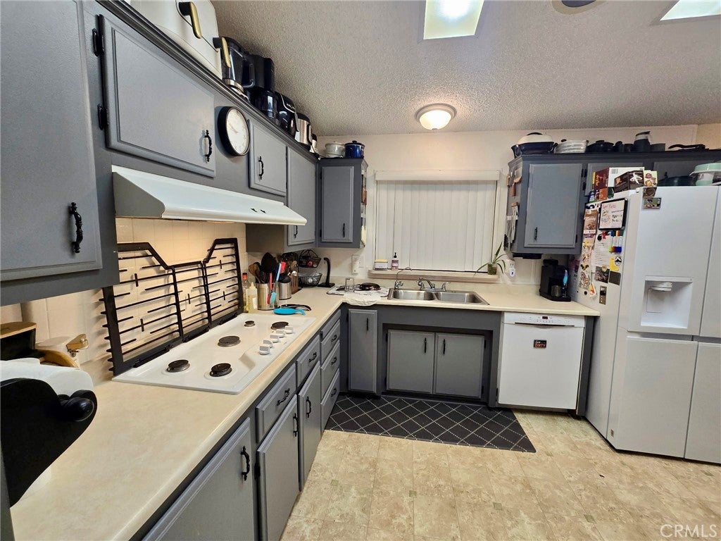 3435 Greenacre