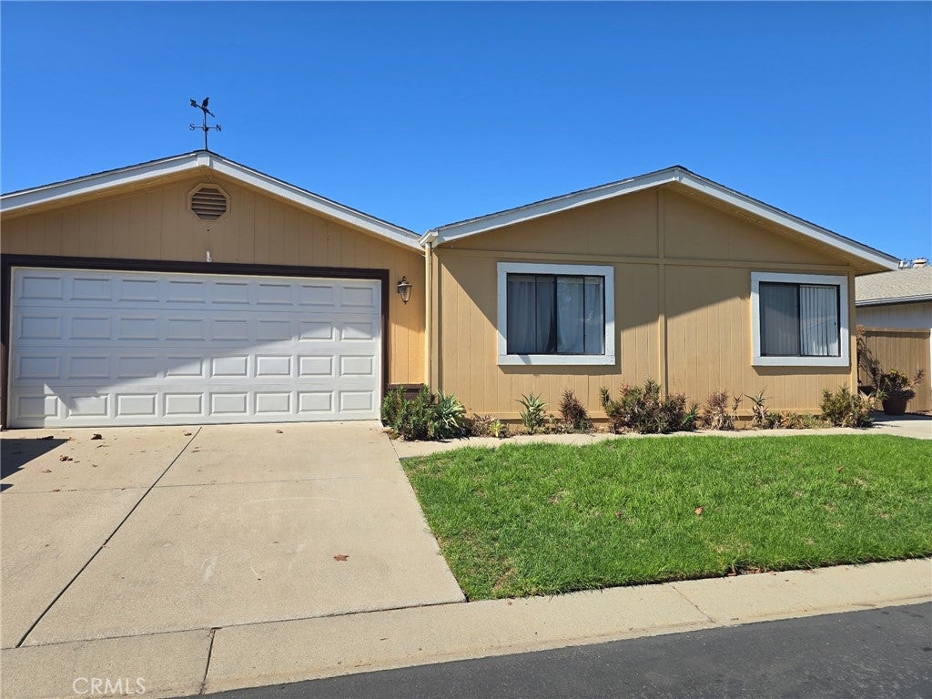 3435 Greenacre