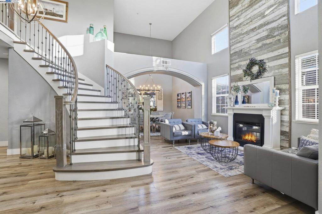 MARALISA ESTATES - Residential