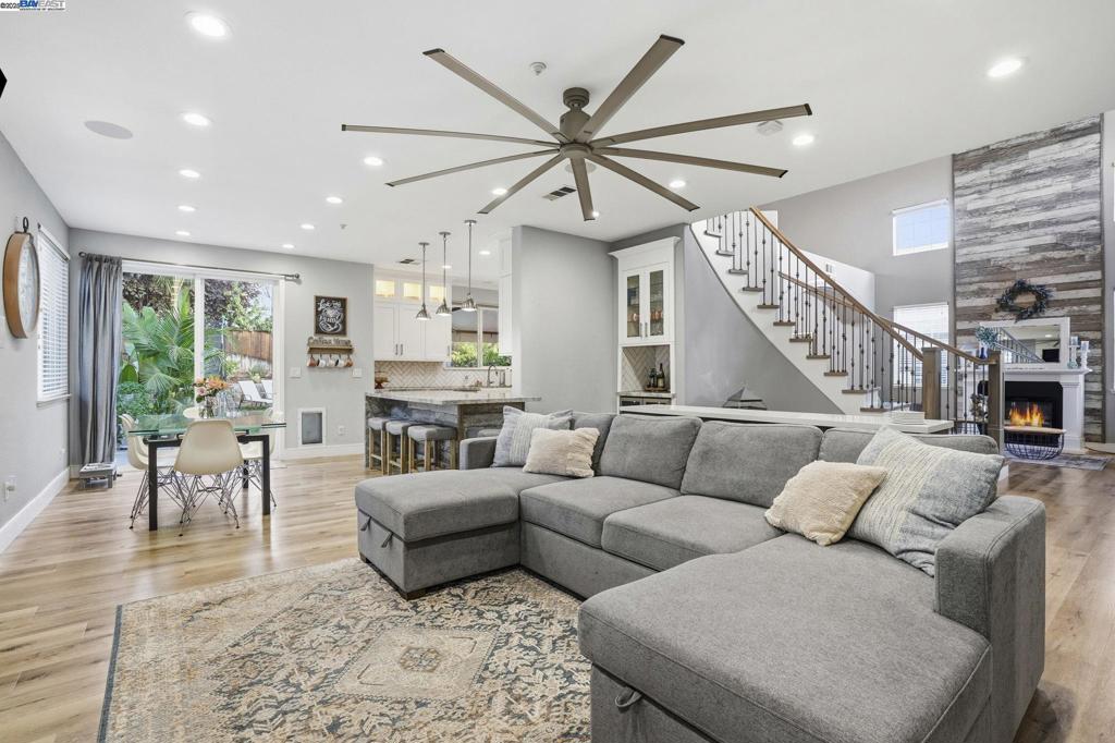 MARALISA ESTATES - Residential