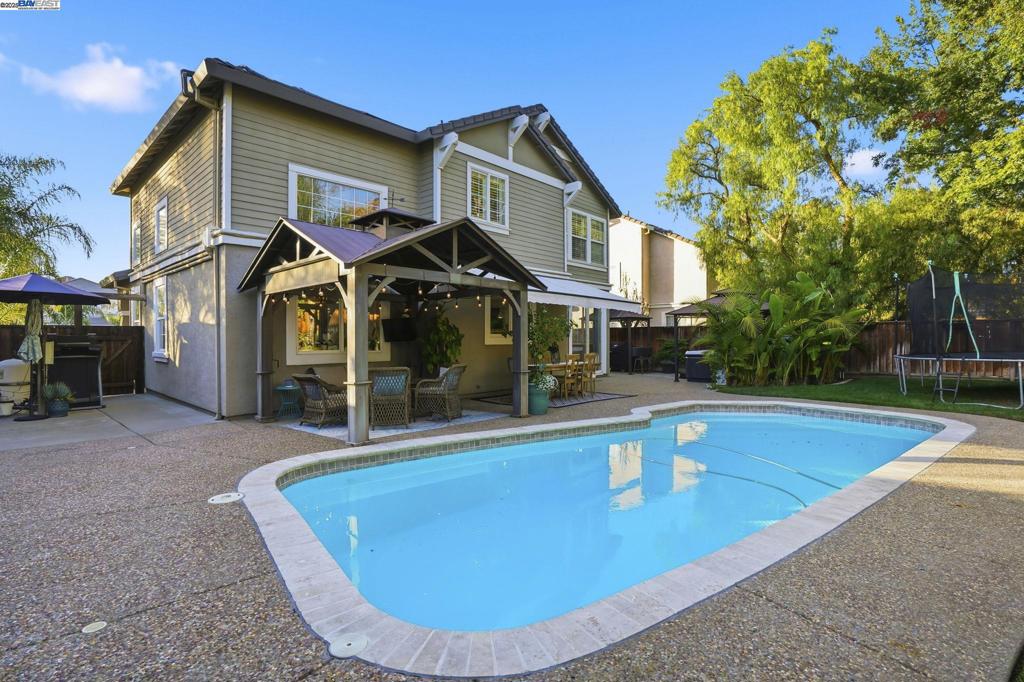 MARALISA ESTATES - Residential