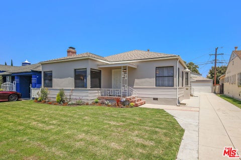 Photo of 3960 Welland Avenue, Los Angeles, CA 90008 (MLS # 26854935)