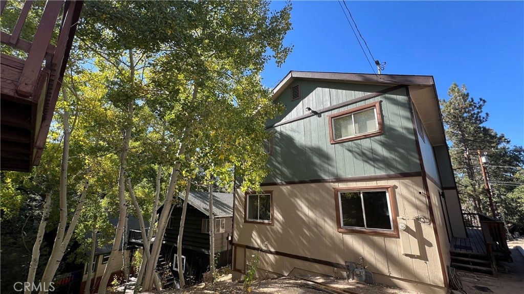 33393 Robin Drive