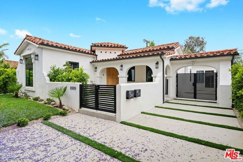 Photo of 8909 8911 W 24th Street, Los Angeles, CA 90034 (MLS # 26640397)