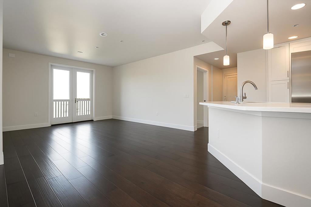 Properties 3 657 Walnut Street 404