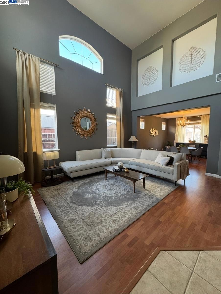 CENTRAL TRACY - Residential