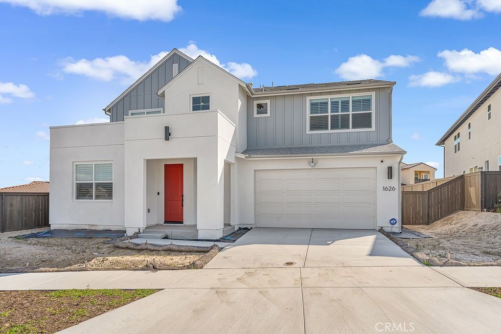 Photo of 1626 Corte Medialuna, Chula Vista, CA 91913 (MLS # SB26056323)