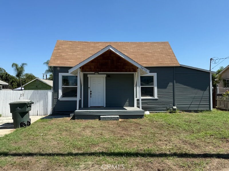 This 2 bedroom, 1 bathroom home offers recent upgrades including a newer roof (approx. 6 years), new water heater, fresh exterior paint, interior paint in the living room, newer windows, and ceiling fans in every room. The kitchen features new quartz countertops, farmhouse sink, stainless steel stove, and microwave. The renovated bathroom includes a new vanity, toilet, and medicine cabinet.
Affordably priced with R-2 zoning, this property provides opportunities to add an ADU, build another home, or utilize the oversized yard for RV, boat, or toy storage.
Located near Cal Baptist University, medical offices, schools, shopping, restaurants, and the 91 freeway.