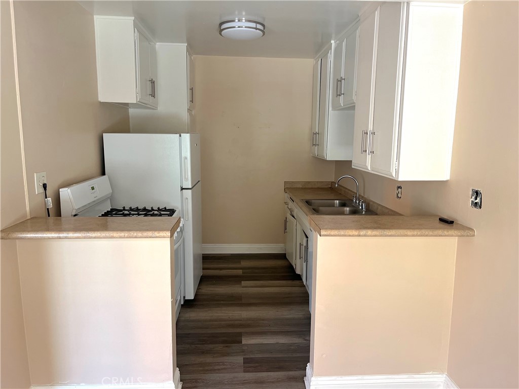 / - Residential Lease