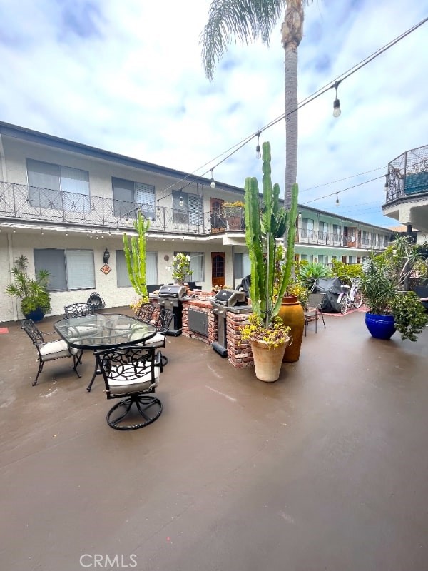 / - Residential Lease