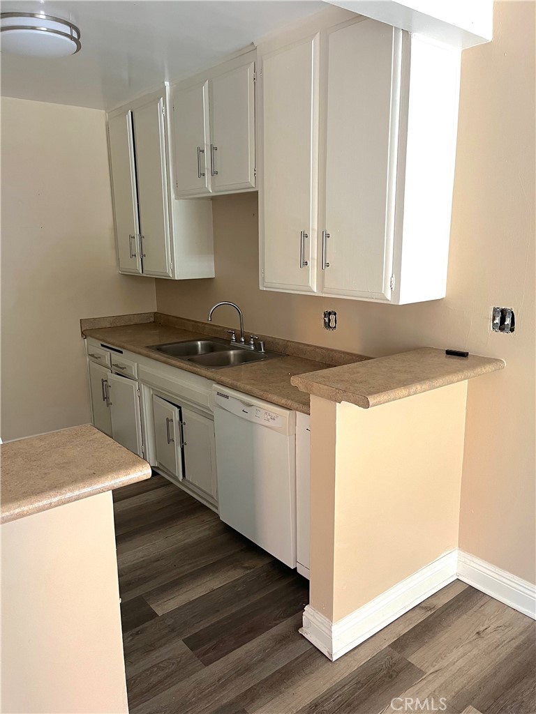 / - Residential Lease