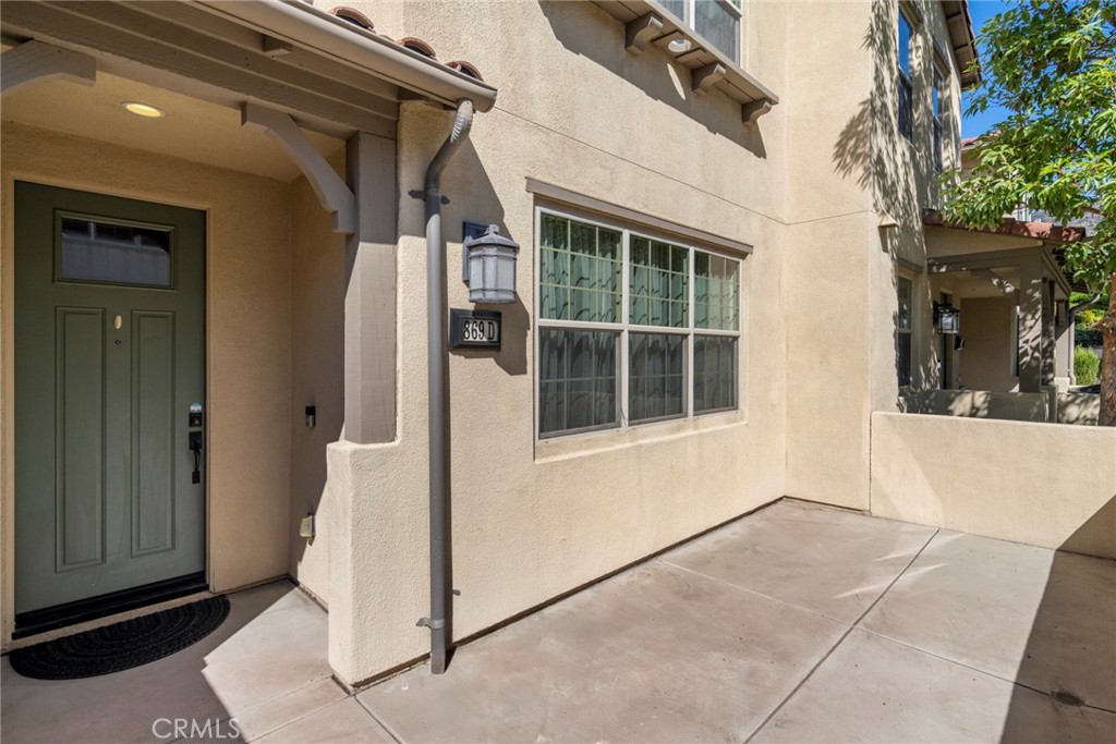 869 E Mountain Way D