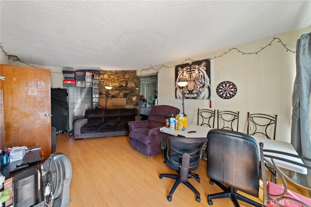 Properties 2 315 S Pine