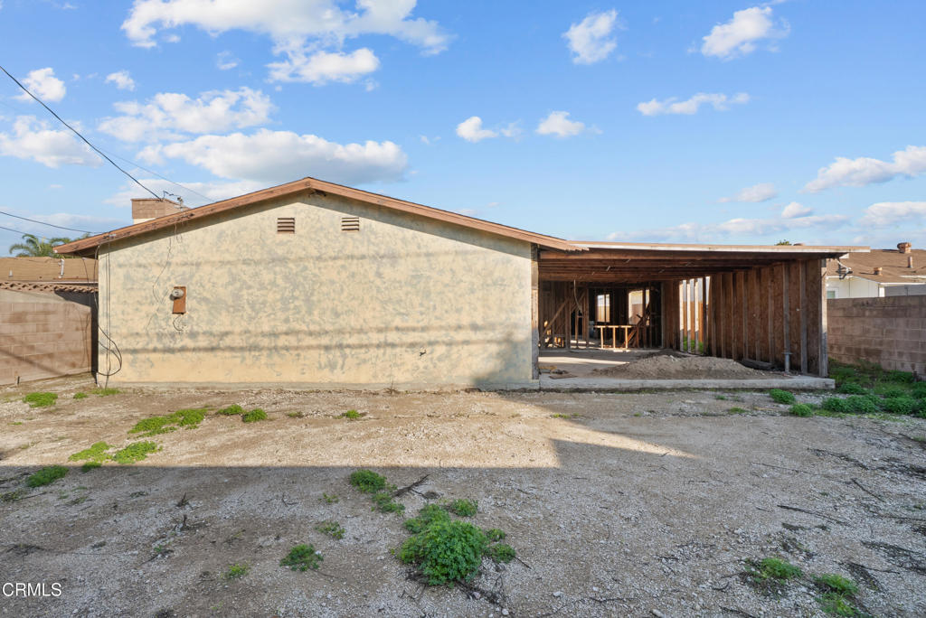 1443 N 6th Street