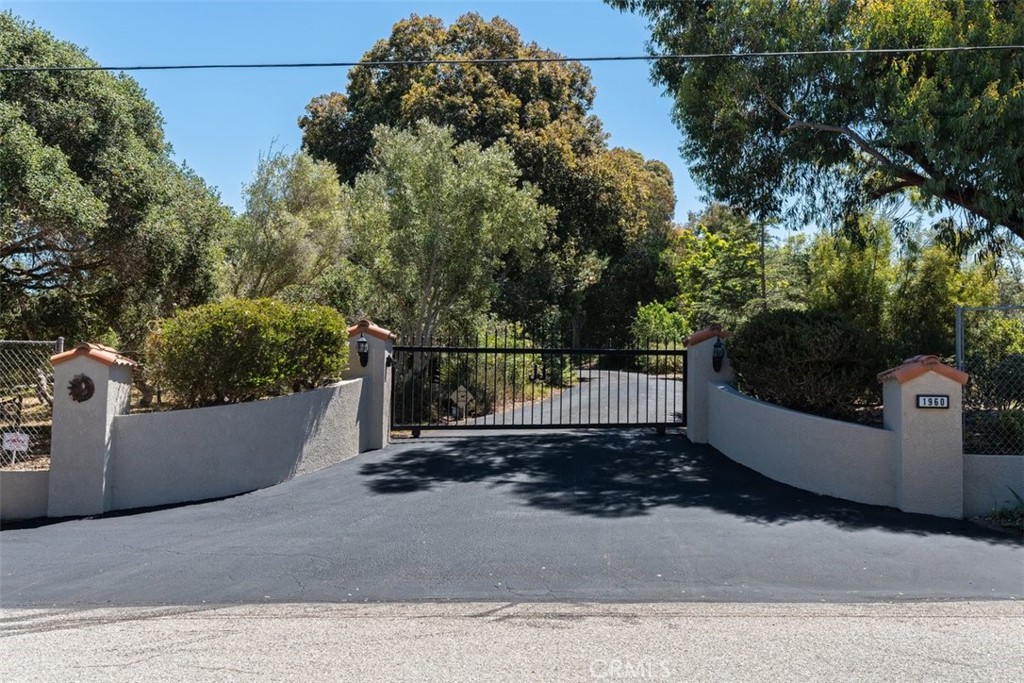 1960 Andre Avenue