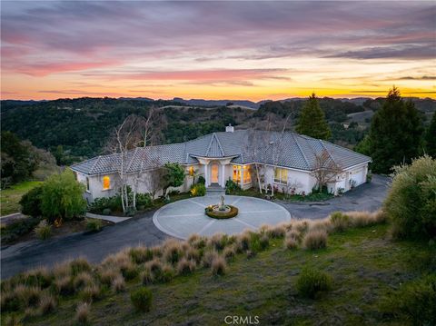 Photo of 4342 Shadow Canyon Road, Templeton, CA 93465 (MLS # NS24245993) Photo of 4342 Shadow Canyon Road, Templeton, CA 93465 (MLS # NS24245993)