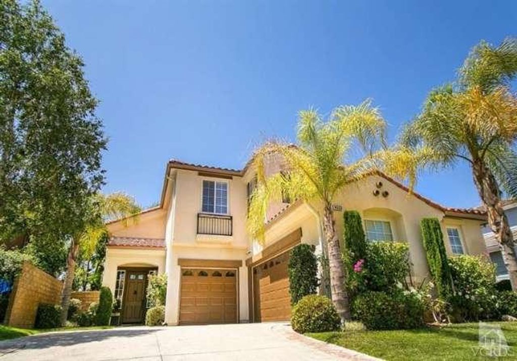 listing image 130724444797856180157