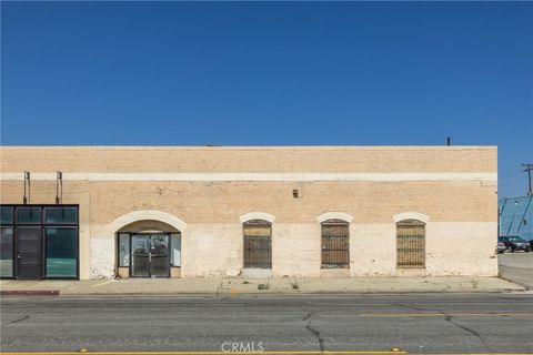 Photo of 205 N Park Avenue, Pomona, CA 91768 (MLS # CV26070033)