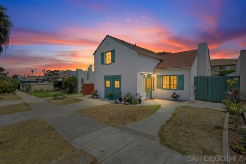 Tiny photo for 527 K Ave. AVE, National City, CA 91950 (MLS # 260013355SD)