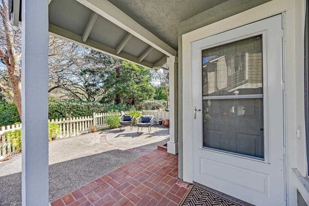 Photo of 7444 7444 Oxford Cir Cir, Dublin, CA 94568 (MLS # 41124521)