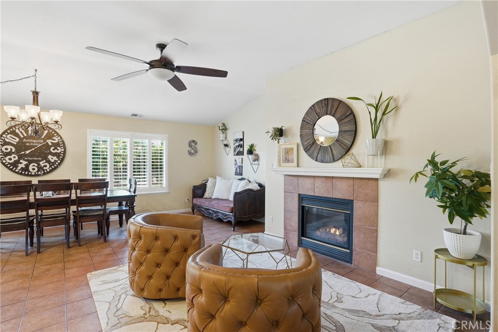 2641 Vineyard Circle